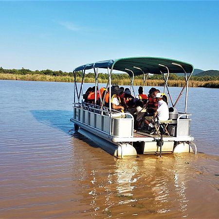 Crocodile Pools River Safaris Gaborone Kültér fotó